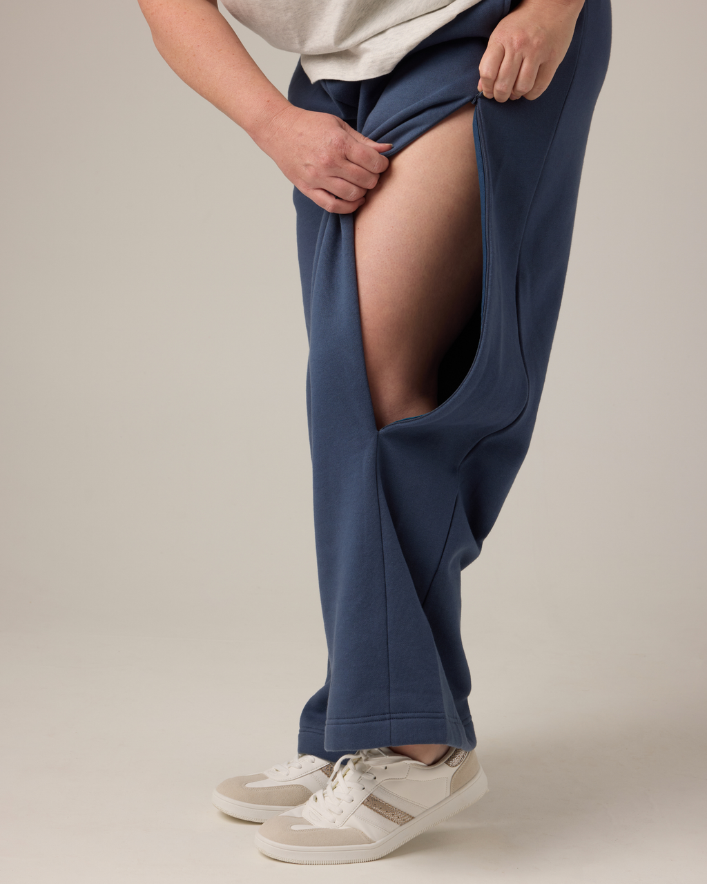 Comfort Access Wide Leg Sweatpant