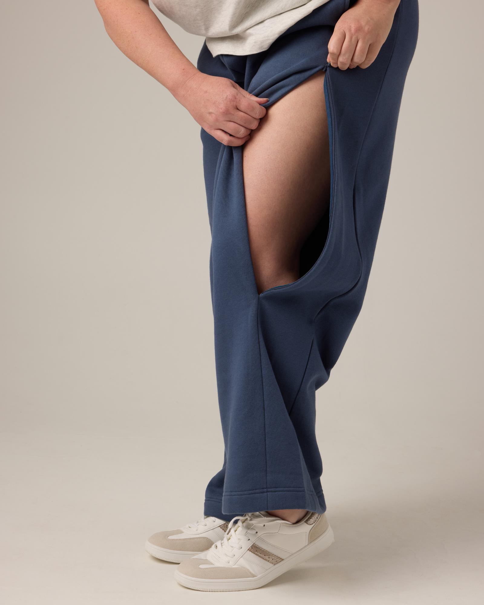 Comfort Access Wide Leg Sweatpant